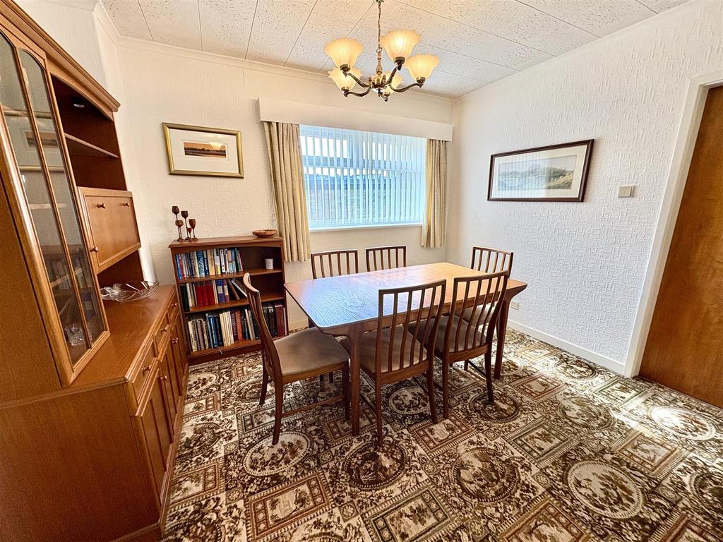 Bramleys Estate Agents - Sefton Avenue - Elland (1