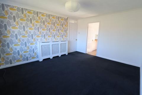 20 Barrymore Walk, Rayleigh, SS6 8YF