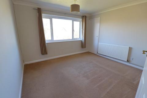 20 Barrymore Walk, Rayleigh, SS6 8YF
