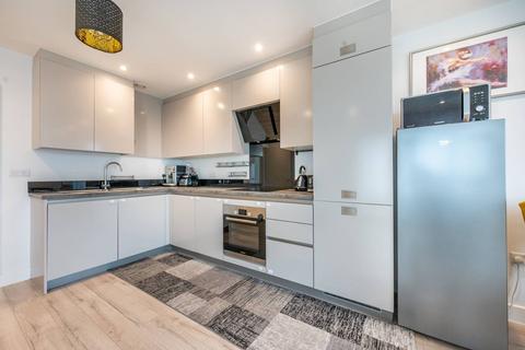 2 bedroom flat for sale, New Willow House, Plaistow, London, E13