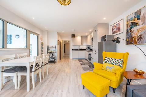 2 bedroom flat for sale, New Willow House, Plaistow, London, E13