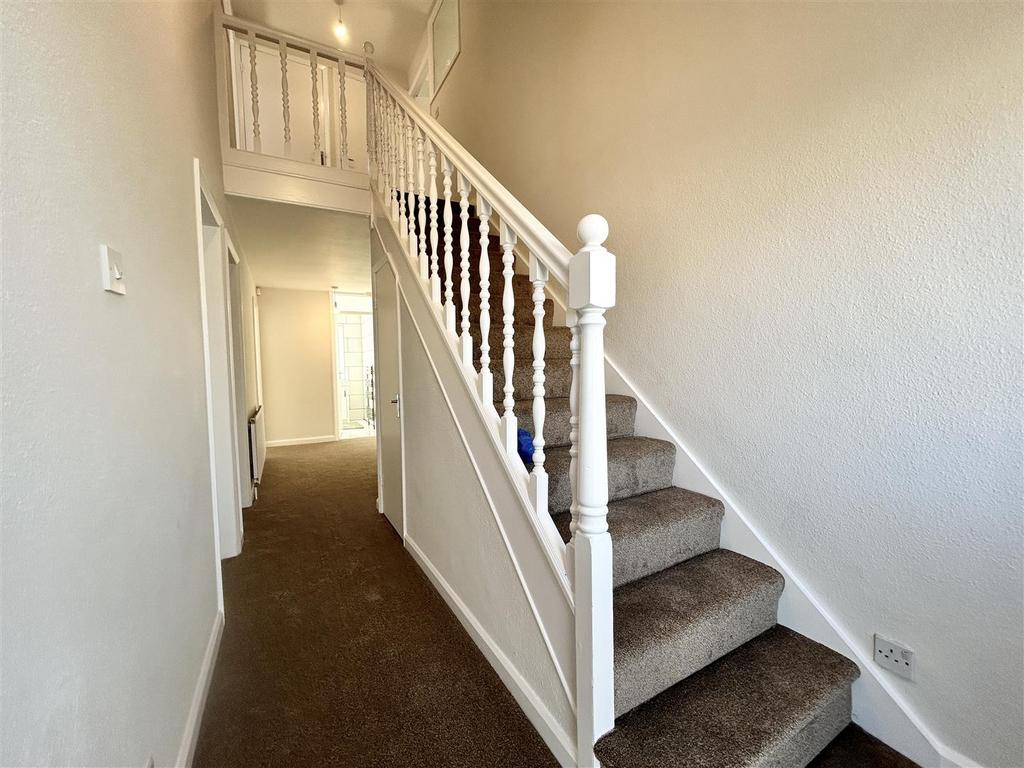 44westwayhall2.JPG