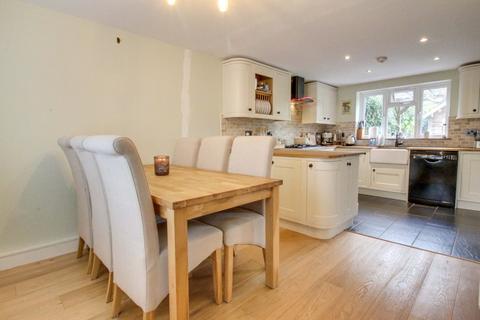 3 Broadfields, High Wych, Sawbridgeworth, CM21 0HU
