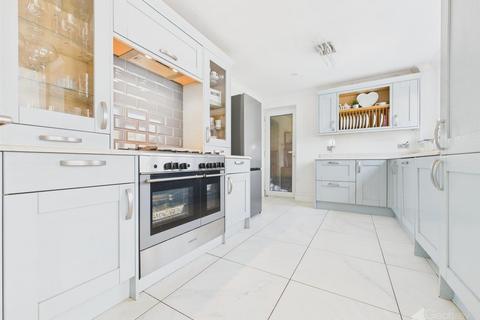 48 Darwin Road, Stevenage, SG2 0DB