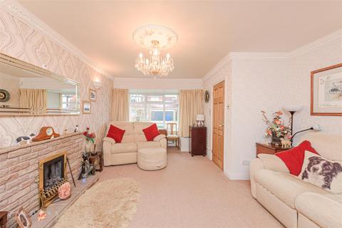 10 Longleat, Tamworth, B79 7US
