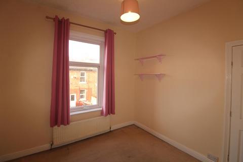 3 bedroom terraced house to rent, Clyde Street, Preston PR2