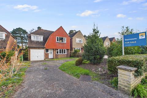 MacDonald Road, Surrey GU18