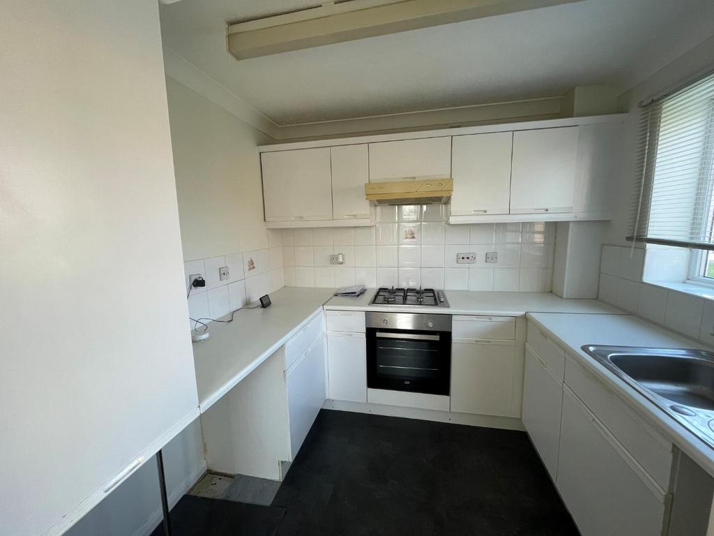 Wide Kitchen 2.jpg