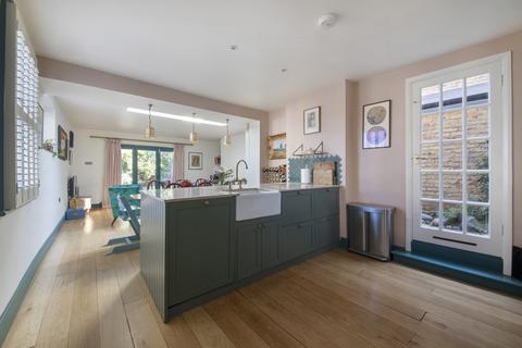 41b Adys Road, London, SE15 4DX