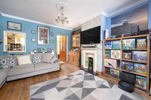 9 Gloucester Road, Trowbridge, BA14 0AA