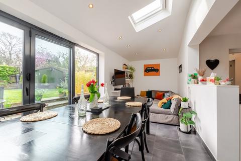 6 Clarence Crescent, Sidcup, DA14 4DF