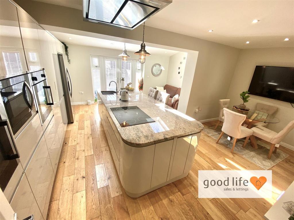 20250320 113315169 i OS39henleyroad.jpg