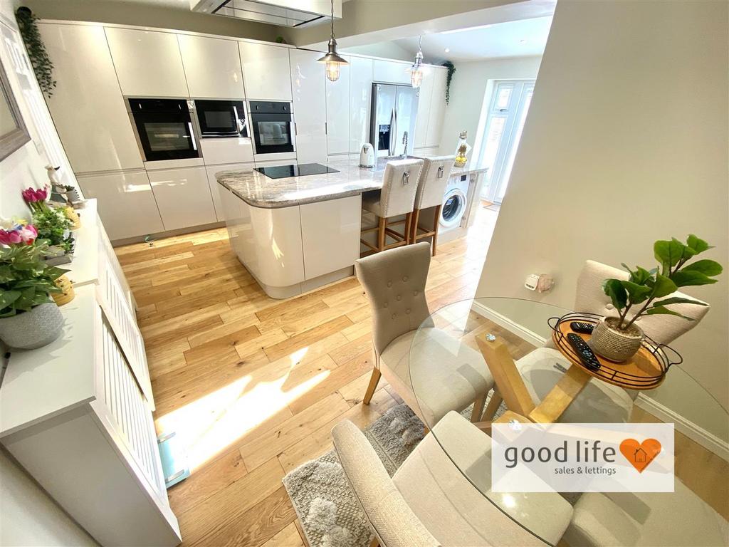 20250320 113401601 i OS39henleyroad.jpg