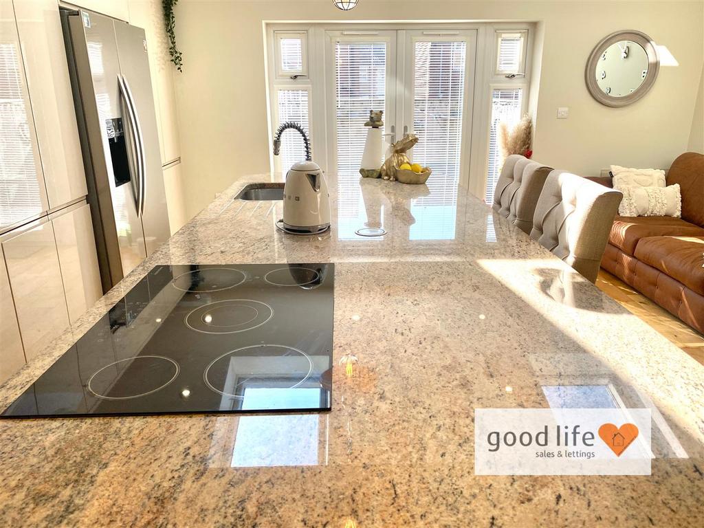 20250320 113429367 i OS39henleyroad.jpg