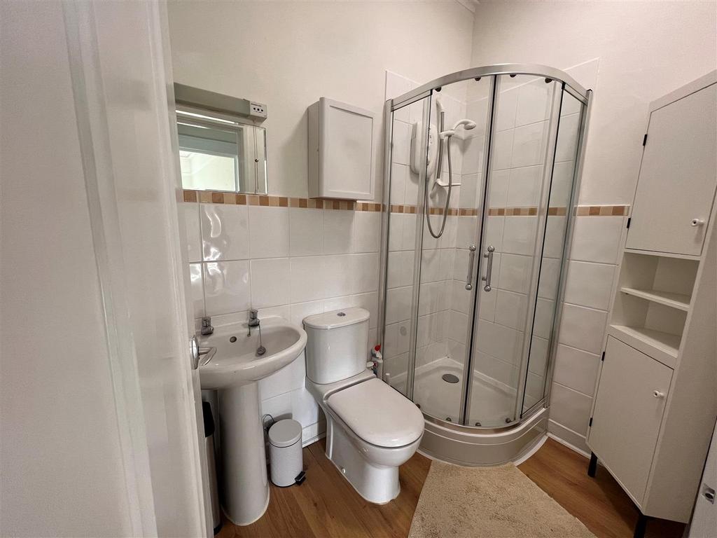 Shower room.jpg