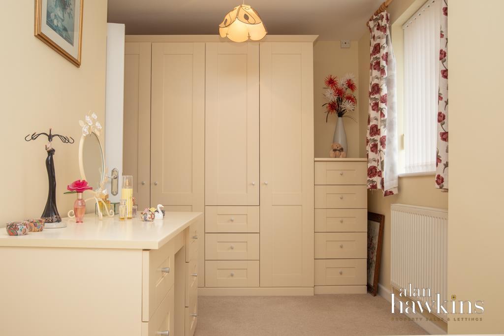 Bedroom 1 Dressing Area
