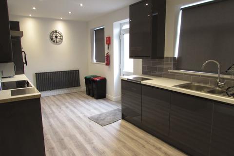 1 bedroom in a house share to rent, Staithes Road, Manchester, M22 HOUSE SHARE