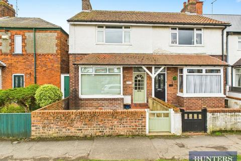 3 bedroom semi-detached house for sale, Muston Road, Filey