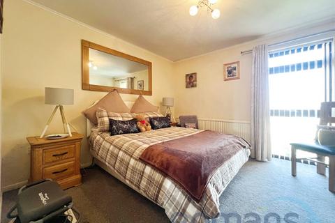 2 bedroom end of terrace house for sale, Alder Close, Ash Vale, Aldershot