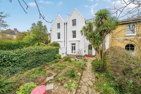 3 Redberry Grove, London, SE26 4DA