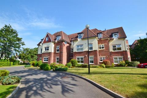4, The Dene, 17 Forest Road, Poole, BH13 6DP