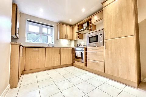 4, The Dene, 17 Forest Road, Poole, BH13 6DP