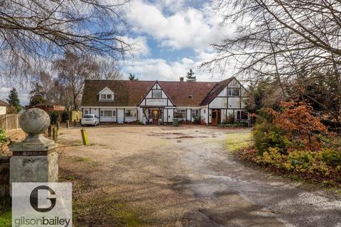 9 bedroom detached house for sale, Salhouse Road, Norwich NR13