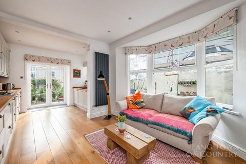 137 Stuart Road, Plymouth, PL1 5LG