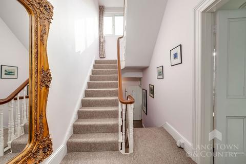 137 Stuart Road, Plymouth, PL1 5LG