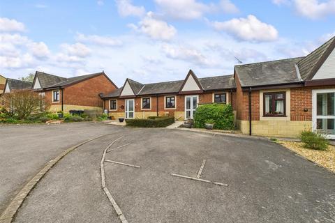 1 bedroom bungalow for sale, Brake Mead, Chippenham SN15