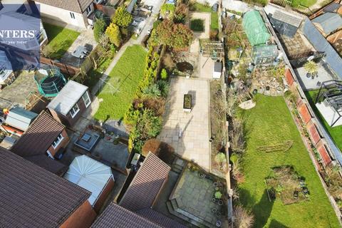 4 bedroom detached house for sale, Woodstock Gardens, Pencoed, Bridgend
