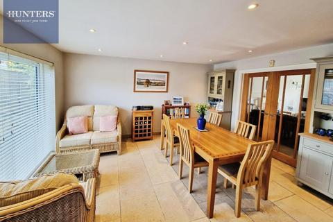 4 bedroom detached house for sale, Woodstock Gardens, Pencoed, Bridgend