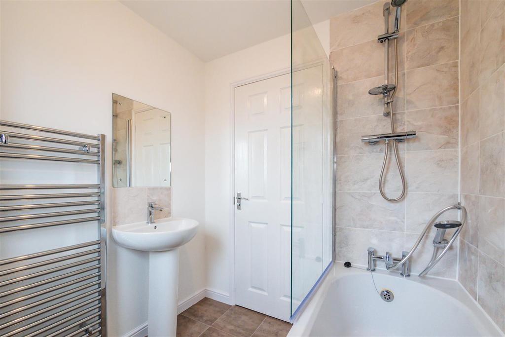 Kilkenny bathroom 4.jpg