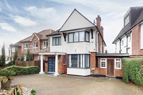 Cranbourne Gardens, NW11