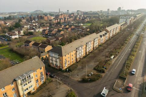 2 bedroom apartment for sale, Cardiff CF10