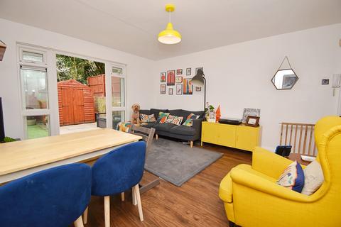 1, Matson Court The Bridle Path, Woodford Green, IG8 9LD
