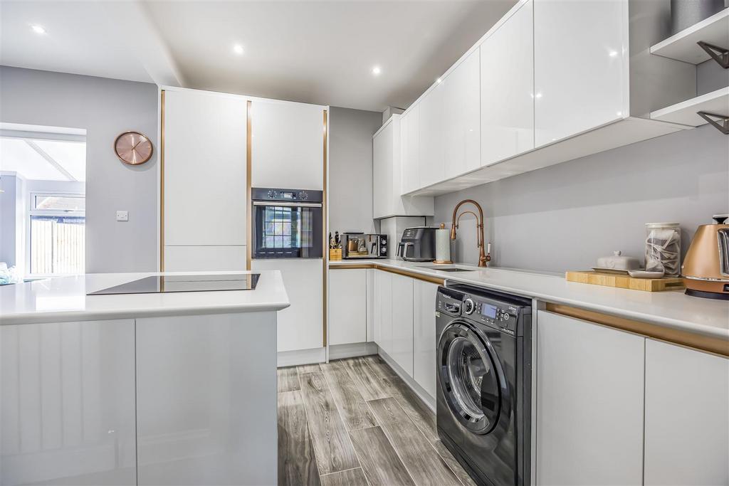 50 Green Lane, Copnor-Portico Marketing-Sold By-15.j