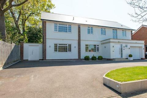 1 The Birches, Orpington, BR6 8NH