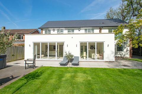 1 The Birches, Orpington, BR6 8NH
