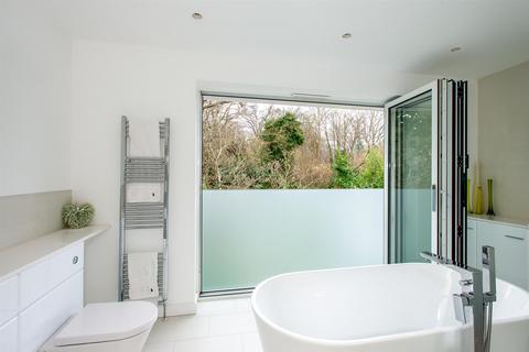 1 The Birches, Orpington, BR6 8NH