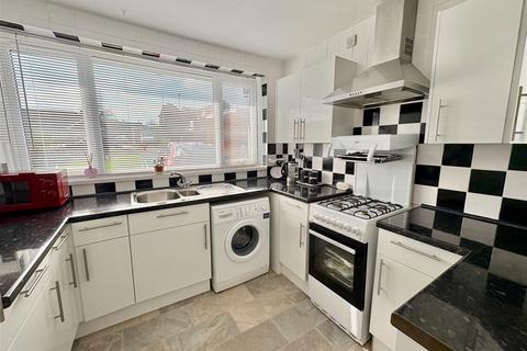 1 Ashlea Close, Brighouse, HD6 3SS