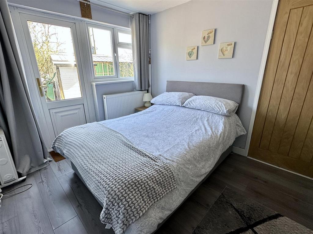 Bed 4 (annexe)