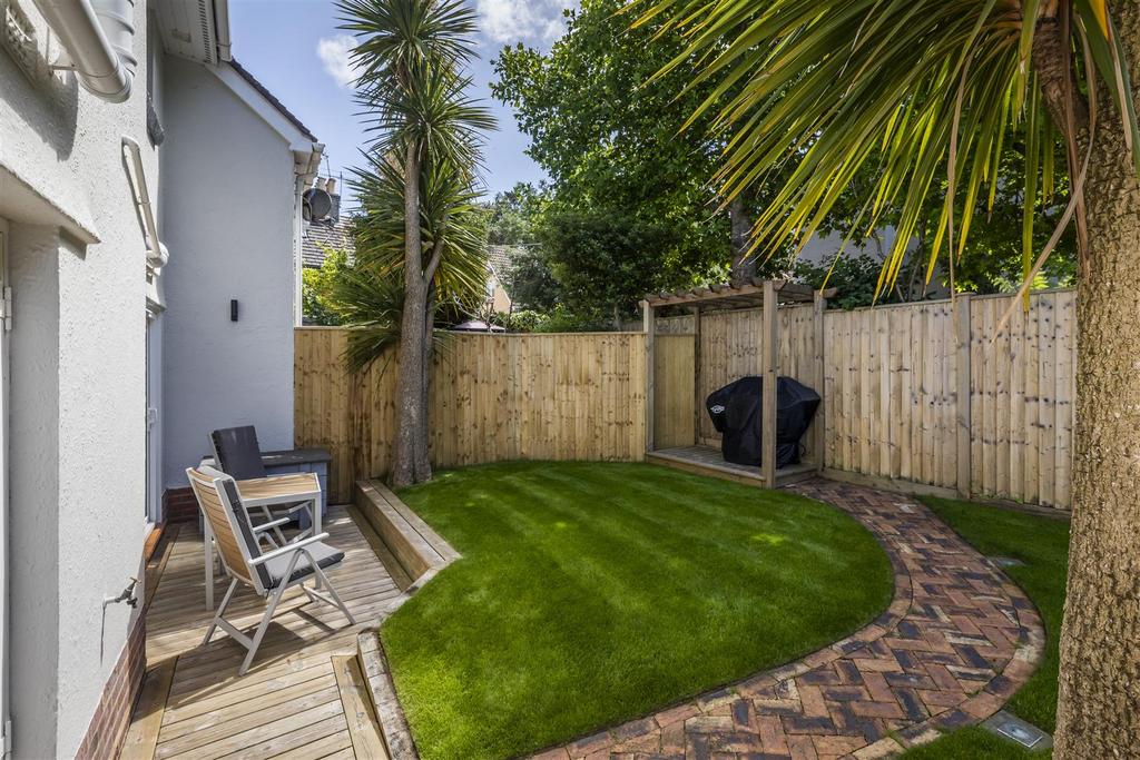 12 Liliput Road 051.jpg