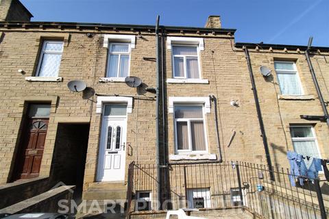 2 bedroom flat to rent, Moorbottom Road, Huddersfield HD1