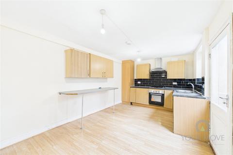 4 bedroom terraced house to rent, Pytchley Street, Northamptonshire NN1