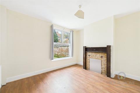 4 bedroom terraced house to rent, Pytchley Street, Northamptonshire NN1