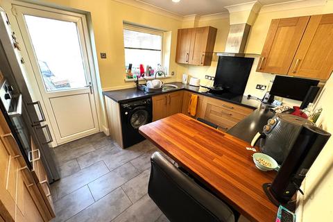 15 Catchpole Close, Corby, NN18 8DE
