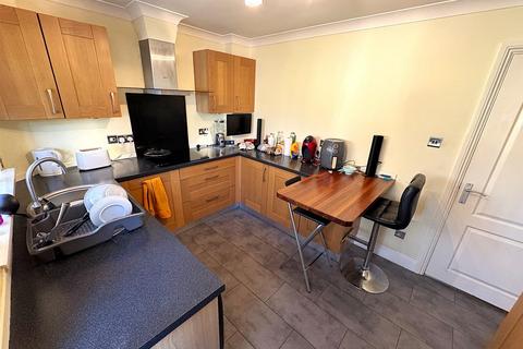 15 Catchpole Close, Corby, NN18 8DE