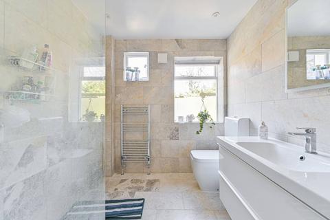 4 bedroom end of terrace house for sale, Sidney Road, Stockwell, London, SW9