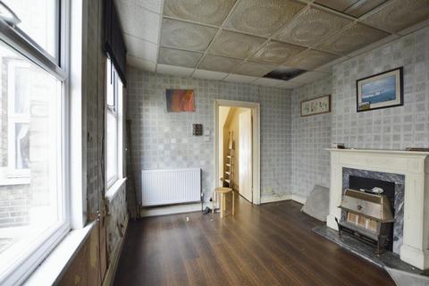 2 bedroom flat for sale, Emma Road, Plaistow, London, E13 0DS
